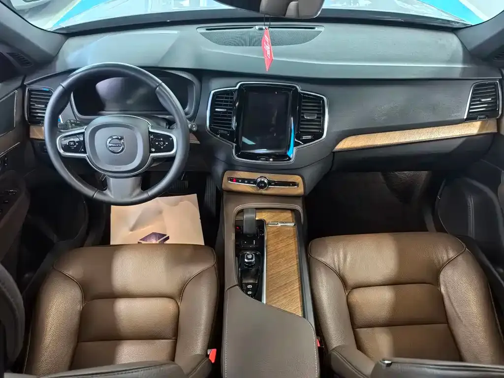 Volvo XC90 2022 из CN, фото 8