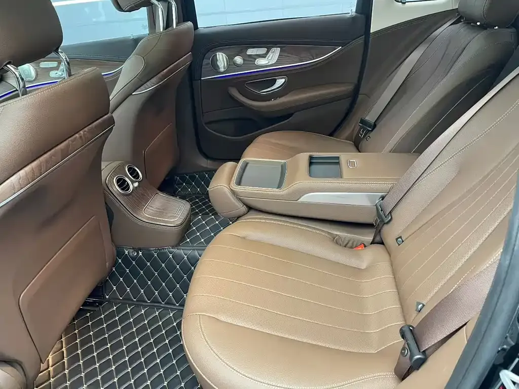 Mercedes-Benz E-Class 2023 из CN, фото 4