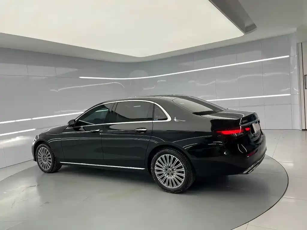 Mercedes-Benz E-Class 2023 из CN, фото 7