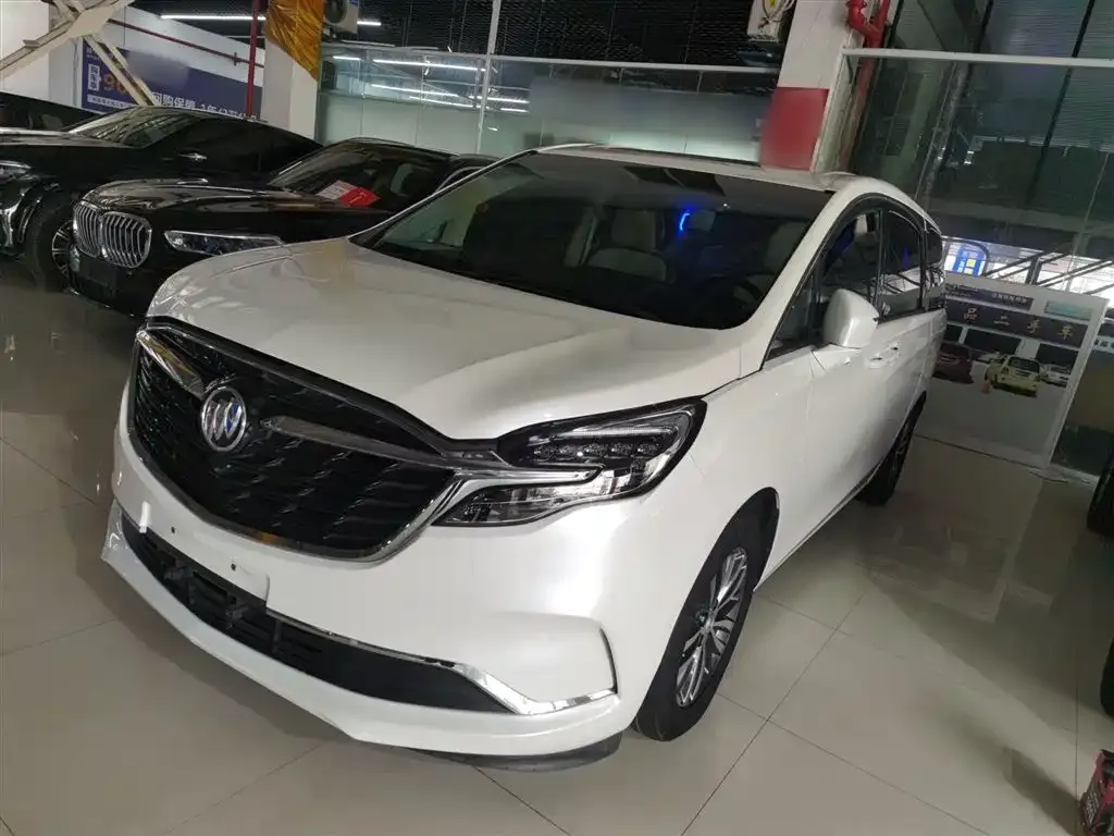 Buick GL8 2022 из CN, фото 2