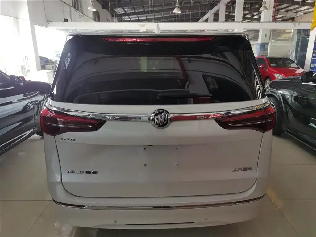 Buick GL8 2022 из CN, фото 6