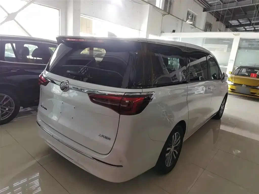 Buick GL8 2022 из CN, фото 7