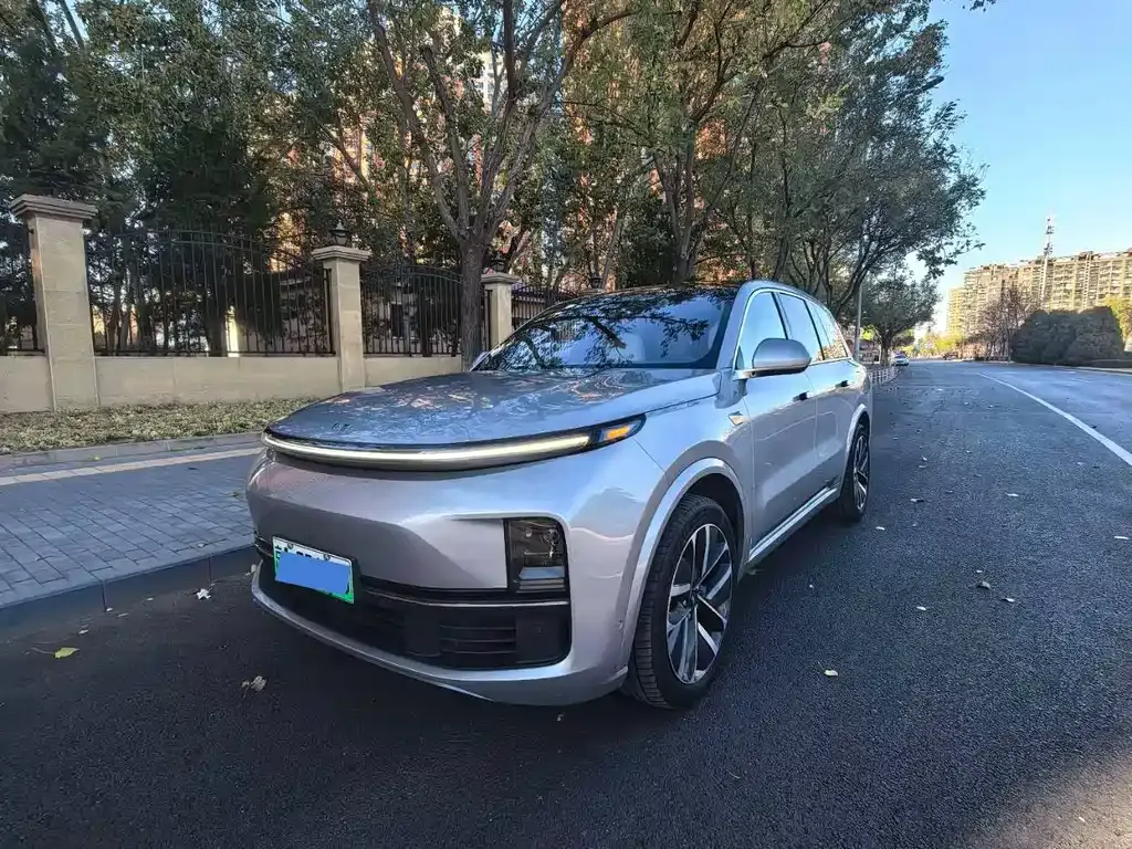 Li Auto L8 2023 из CN, фото 1