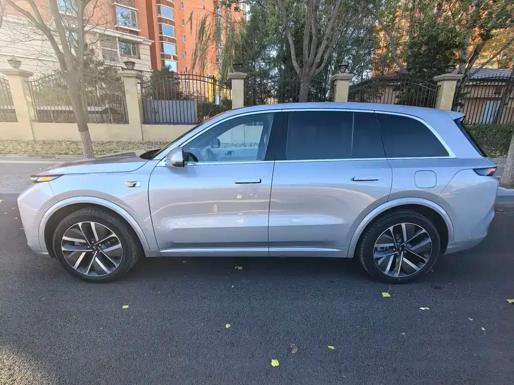 Li Auto L8 2023 из CN, фото 2