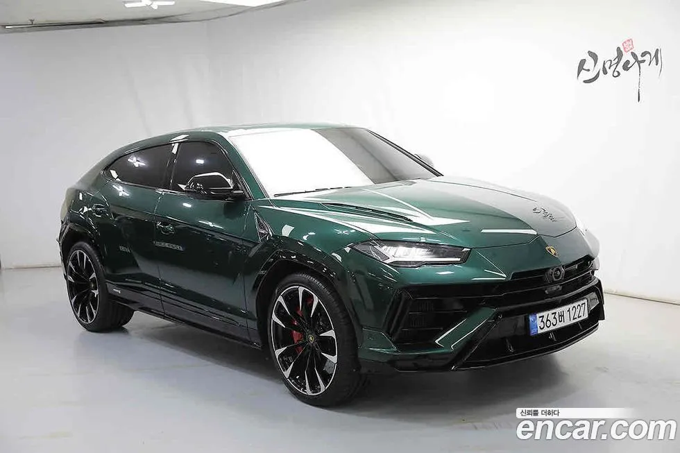 Lamborghini Urus 2024 из KR, фото 1
