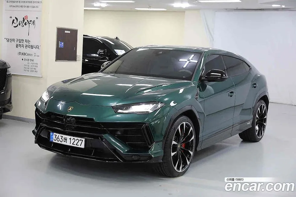 Lamborghini Urus 2024 из KR, фото 2