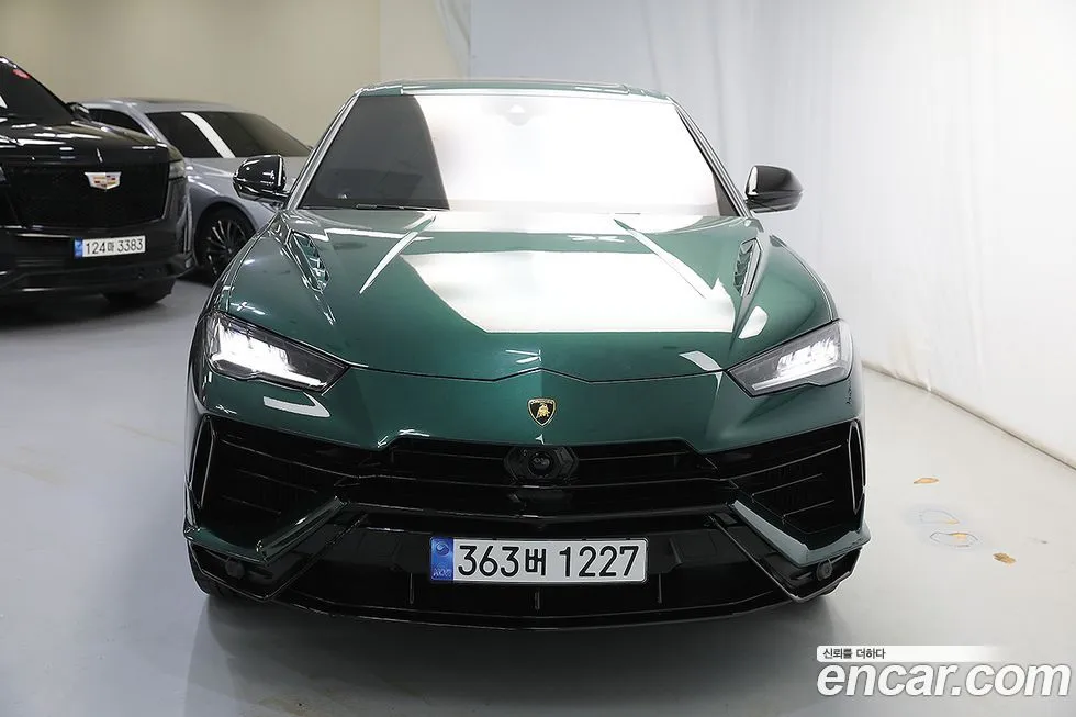 Lamborghini Urus 2024 из KR, фото 4