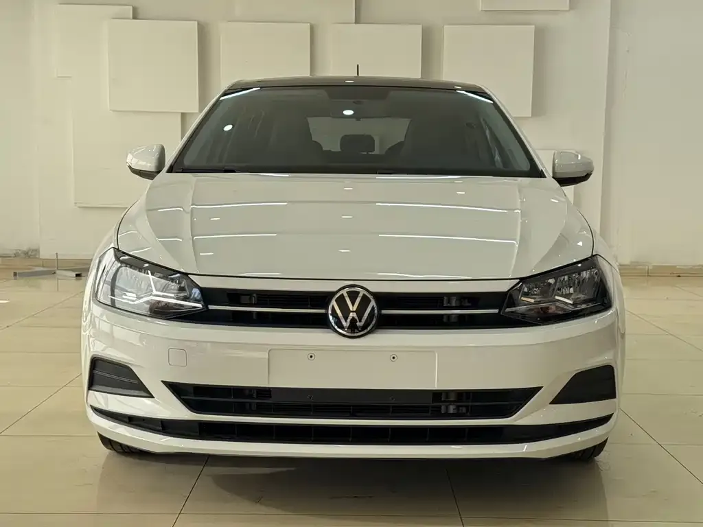Volkswagen Polo — фото 2