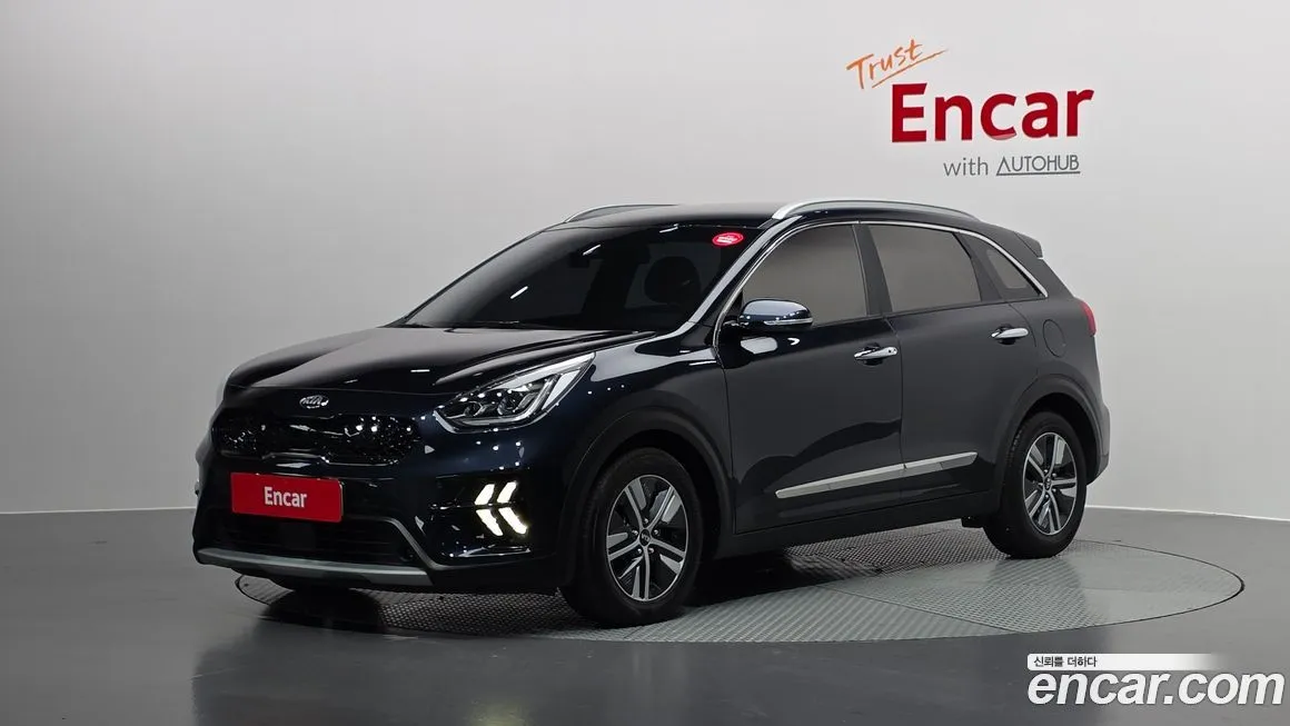 Kia Niro — фото 1