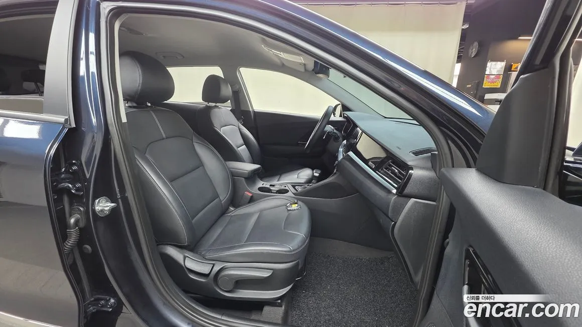 Kia Niro — фото 10