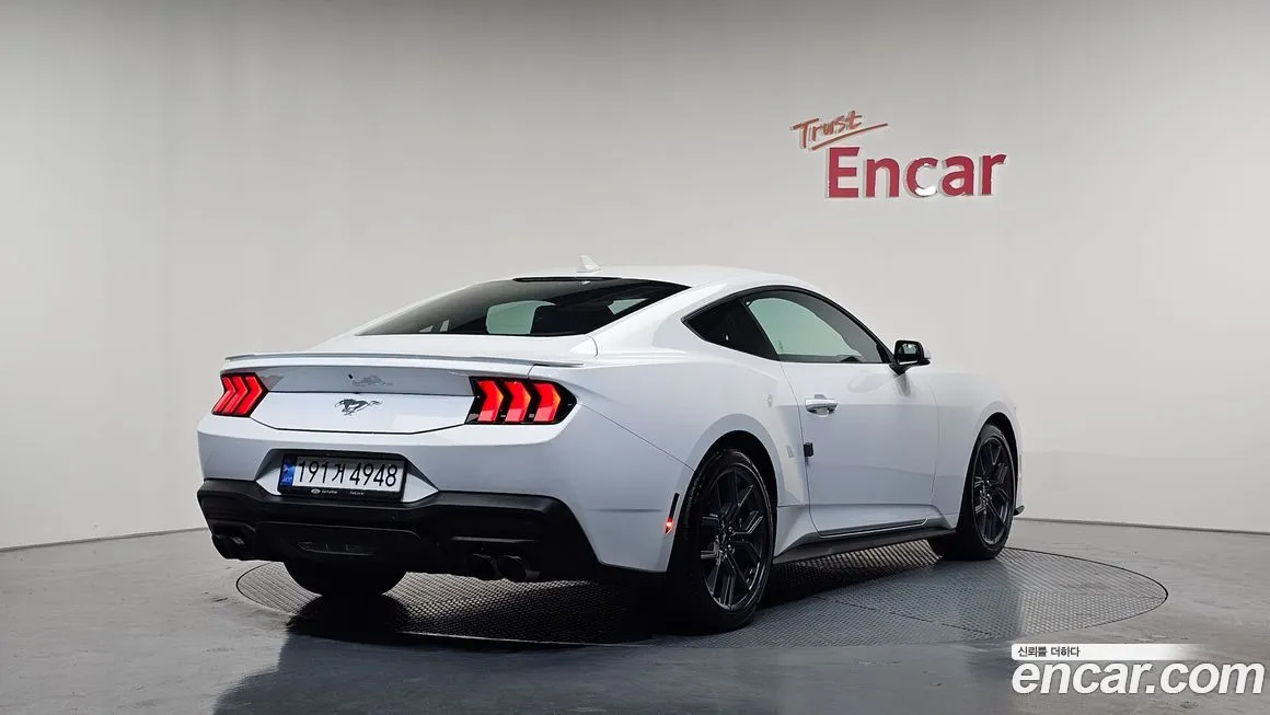 Ford Mustang 2024 из KR, фото 2