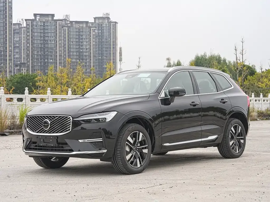 Volvo XC60 2025 из CN, фото 1