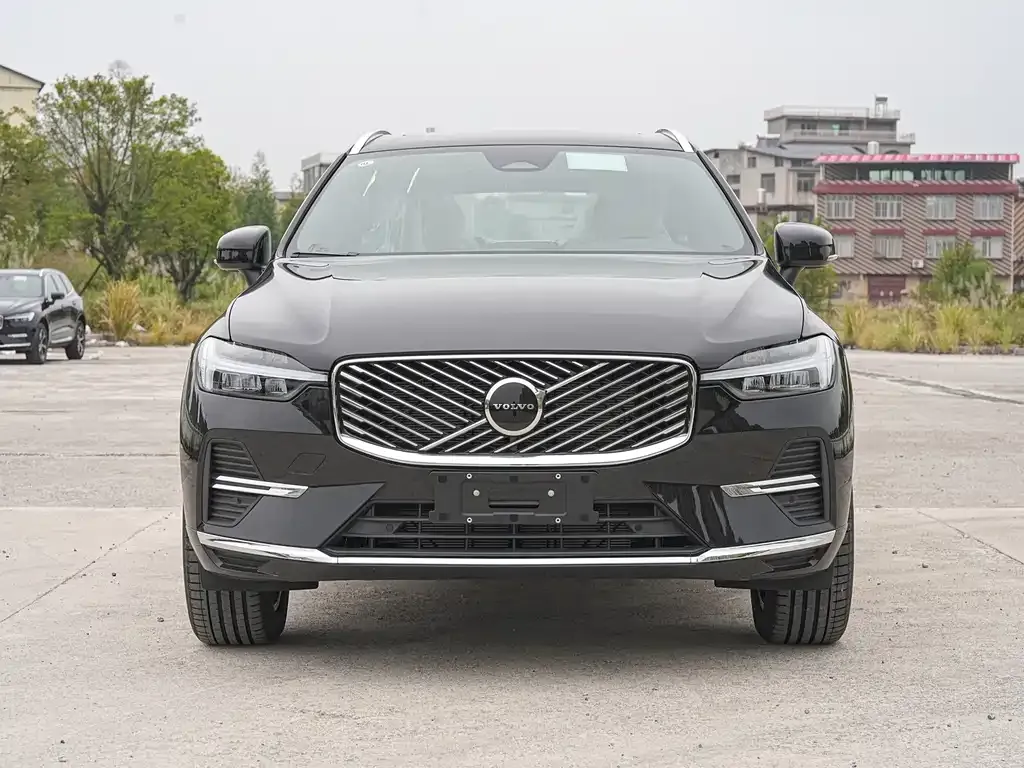 Volvo XC60 2025 из CN, фото 2