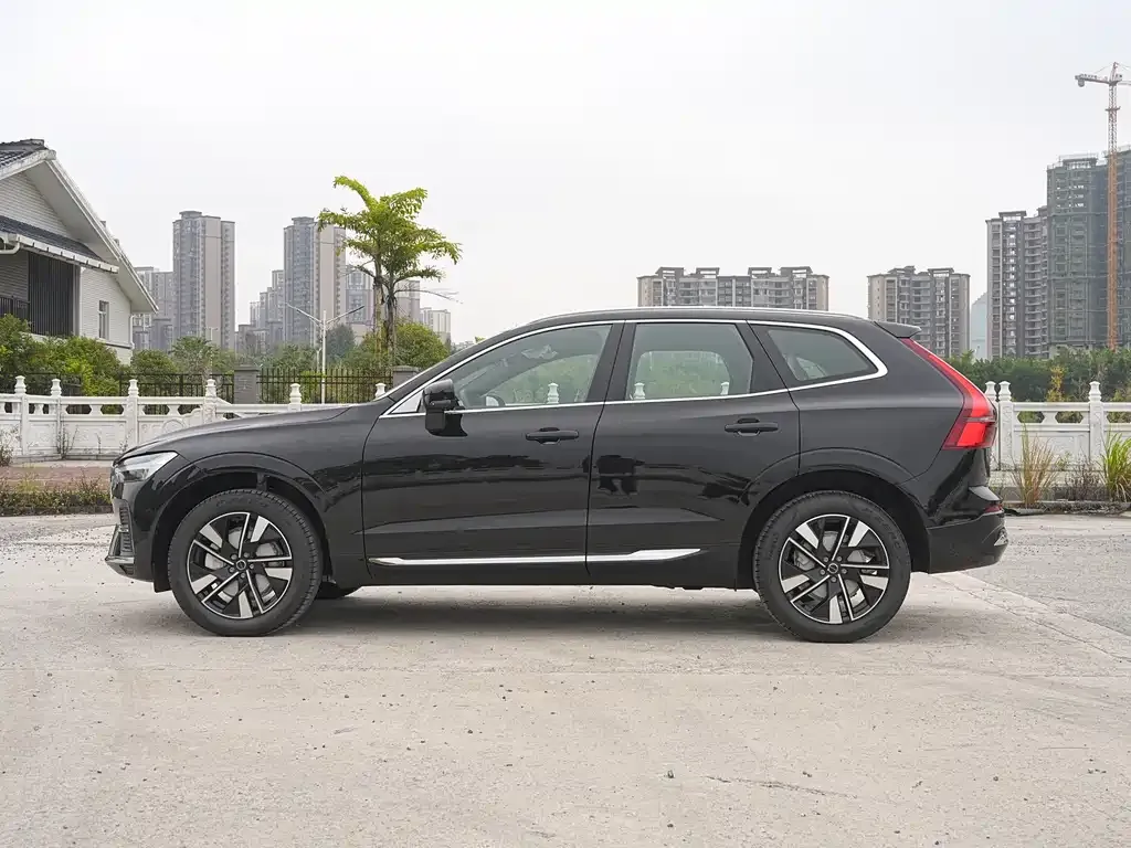 Volvo XC60 2025 из CN, фото 5