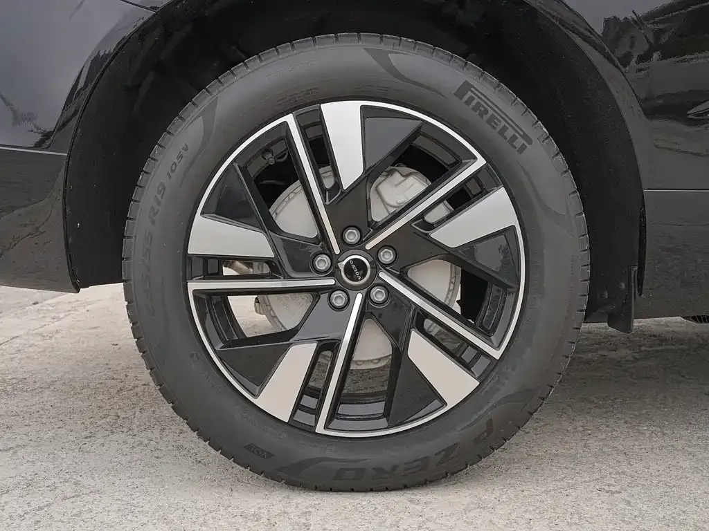 Volvo XC60 2025 из CN, фото 8