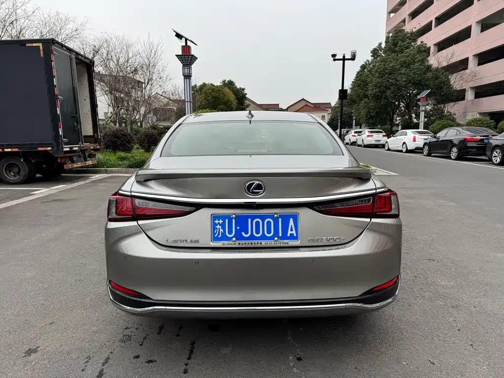 Lexus ES 2021 из CN, фото 4
