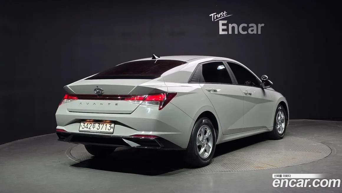 Hyundai AVANTE — фото 2
