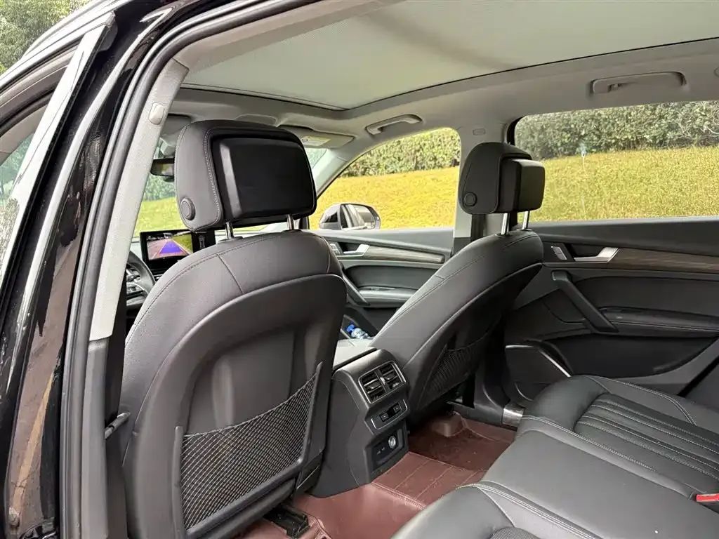 Audi Q5L 2023 из CN, фото 8