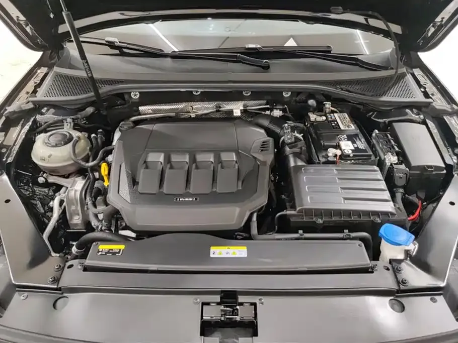 Volkswagen Magotan 2022 из CN, фото 10