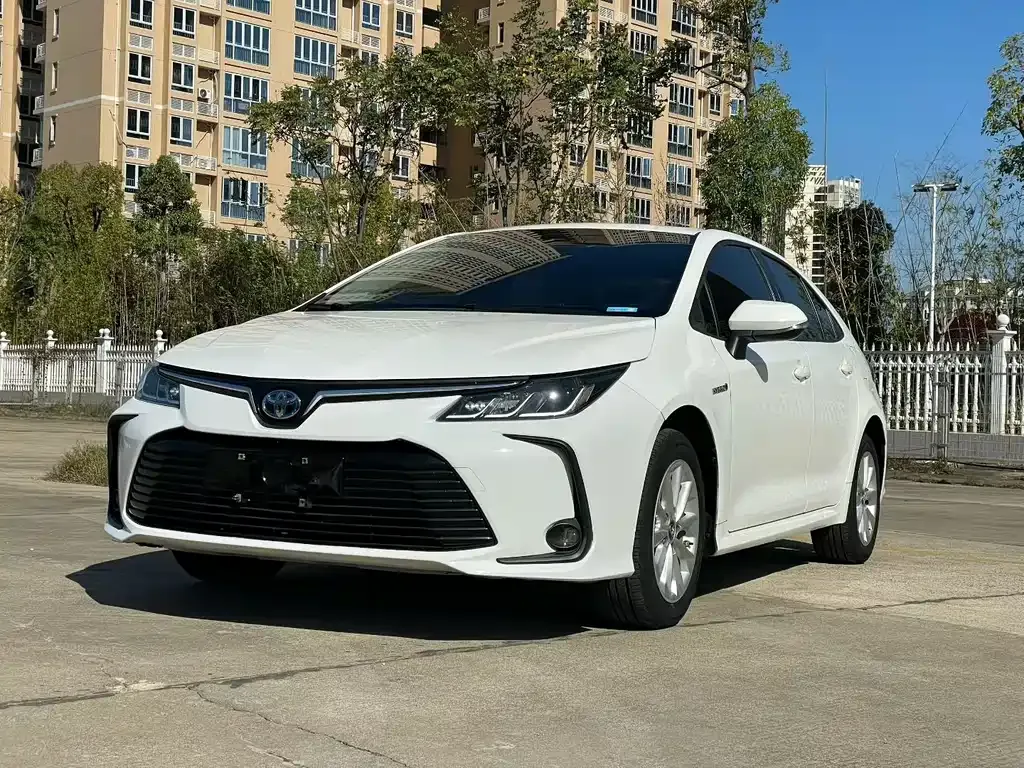 Toyota Corolla 2022 из CN, фото 1