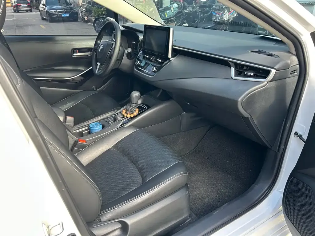 Toyota Corolla 2022 из CN, фото 8