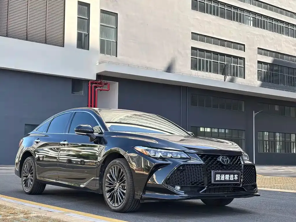 Toyota Avalon 2022 из CN, фото 3