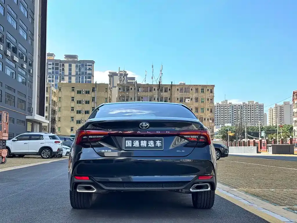 Toyota Avalon 2022 из CN, фото 5