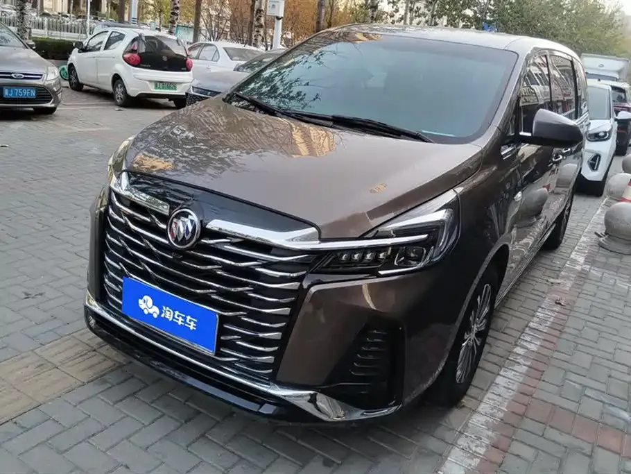Buick GL8 2023 из CN, фото 1