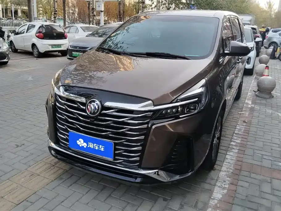 Buick GL8 2023 из CN, фото 2