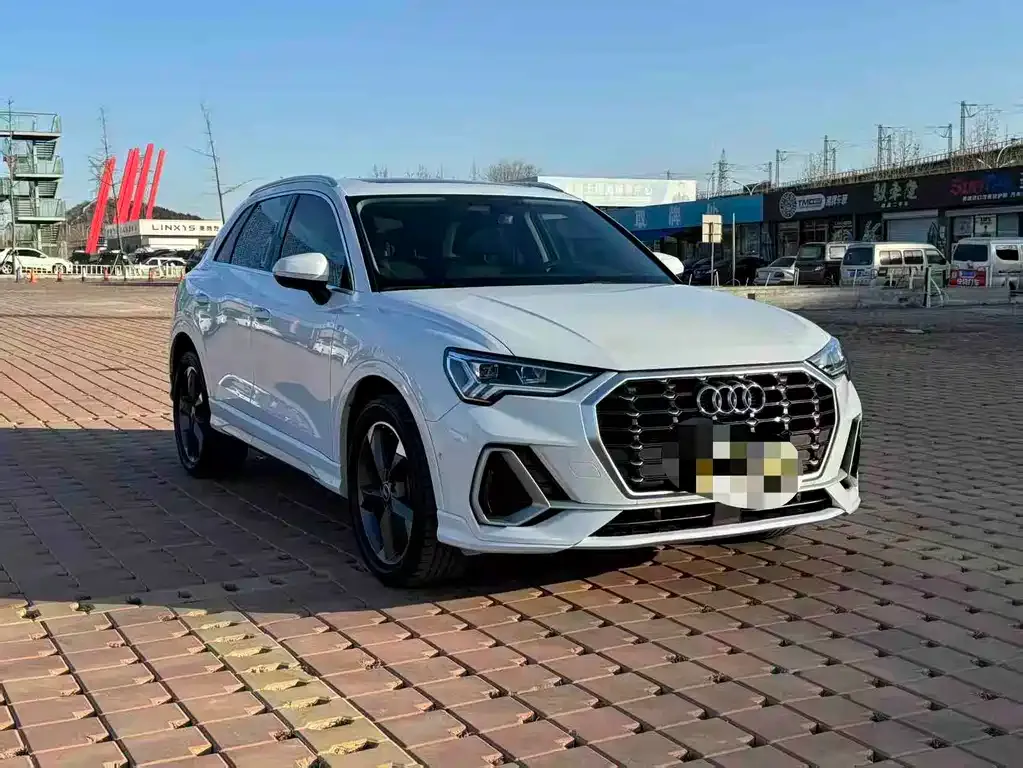 Audi Q3 2022 из CN, фото 2