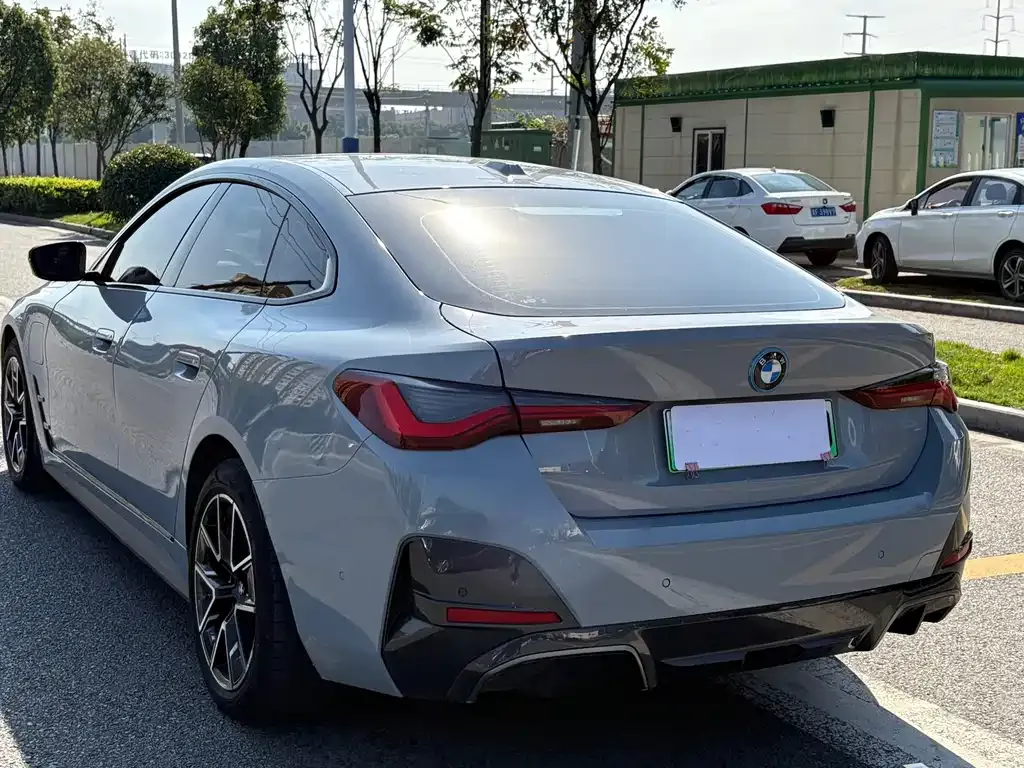 BMW i4 2023 из CN, фото 6