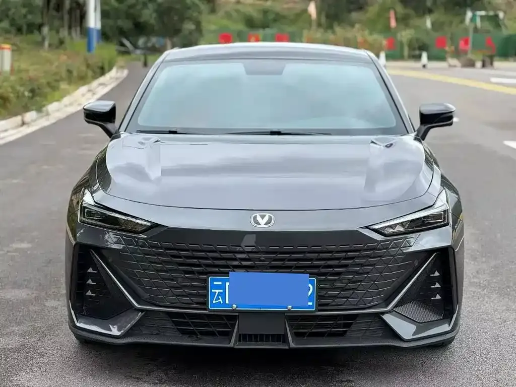 Changan UNI-V 2023 из CN, фото 2