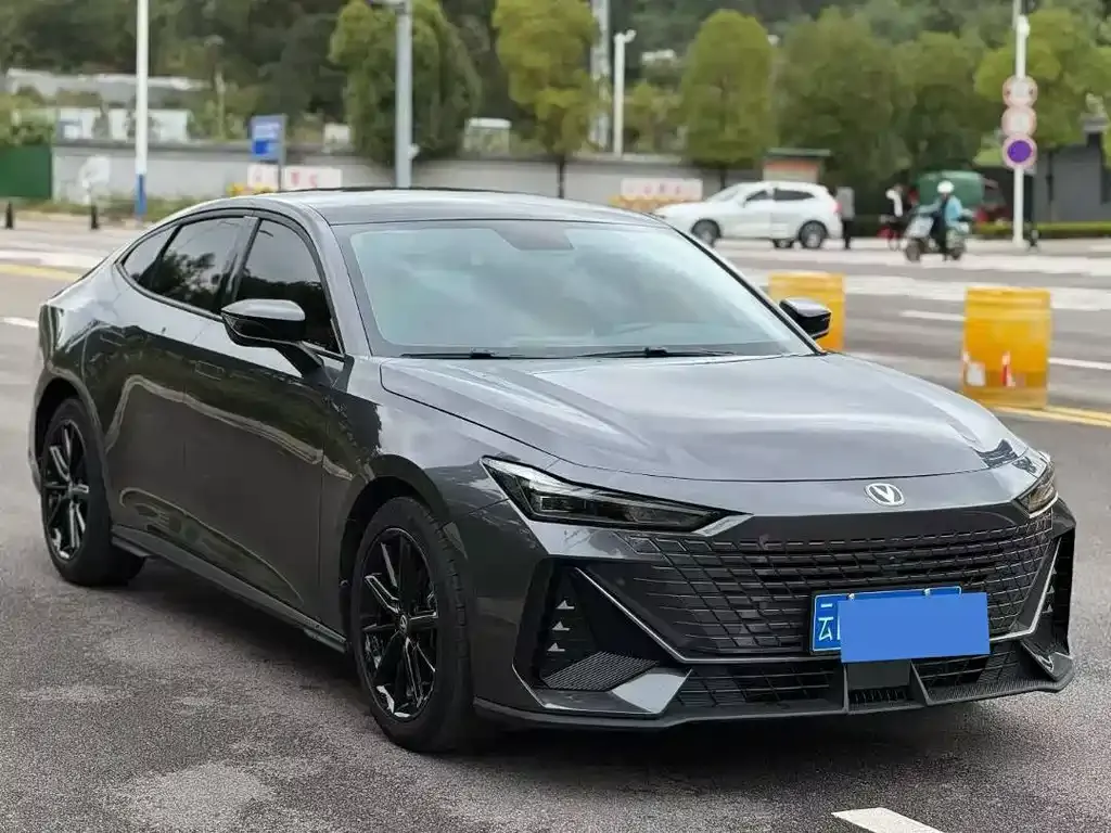 Changan UNI-V 2023 из CN, фото 3