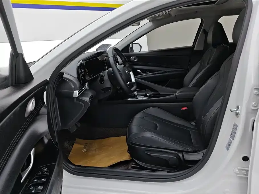 Hyundai Elantra 2024 из CN, фото 9