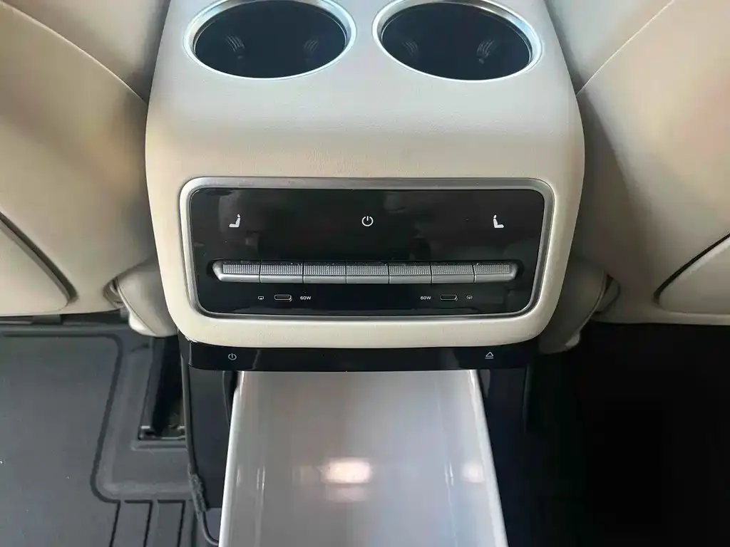 Li Auto L9 2023 из CN, фото 9