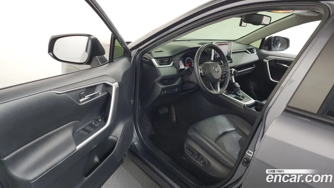 Toyota RAV4 2021 из KR, фото 10