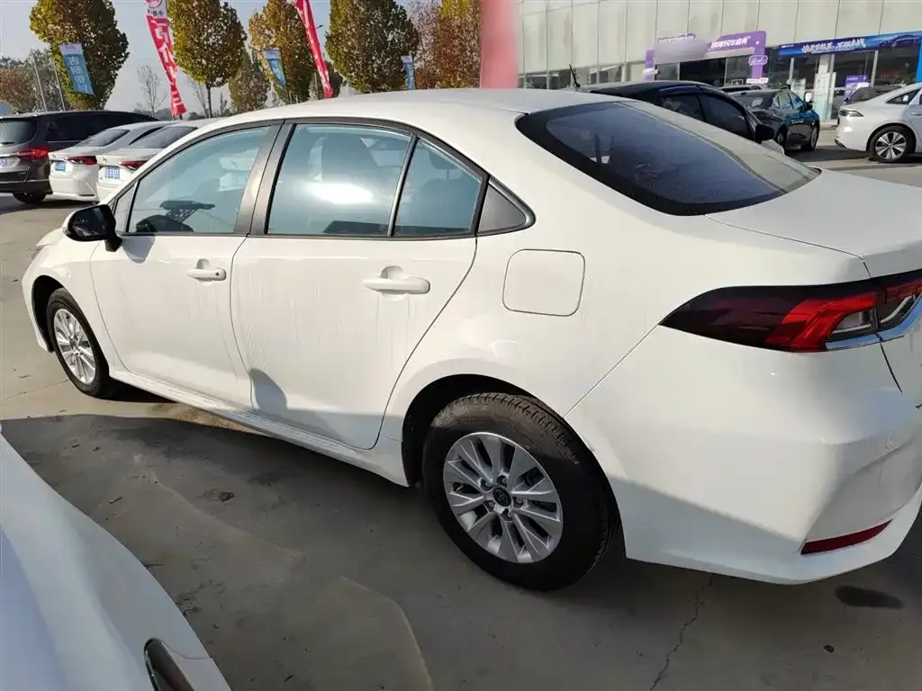 Toyota Corolla 2024 из CN, фото 5