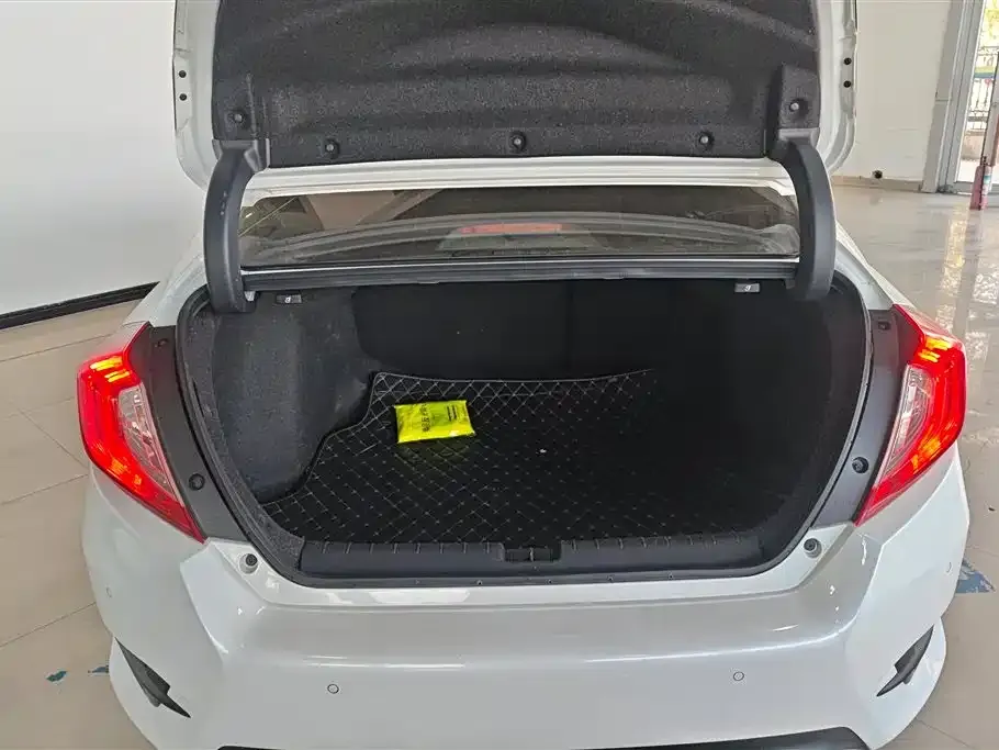 Honda Civic 2021 из CN, фото 4