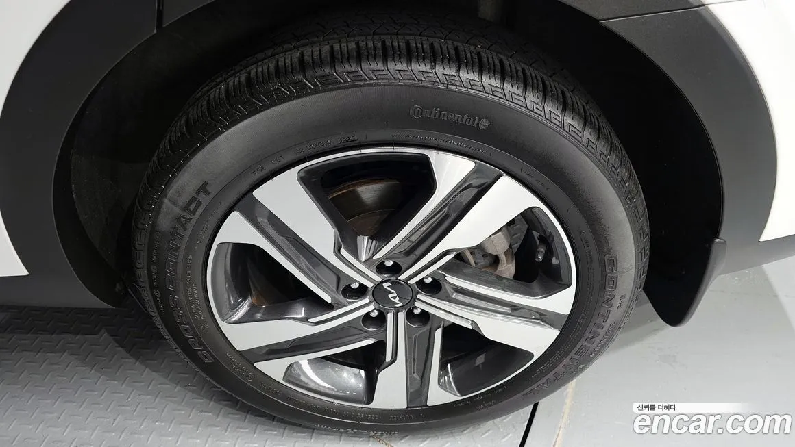 Kia Sorento — фото 5
