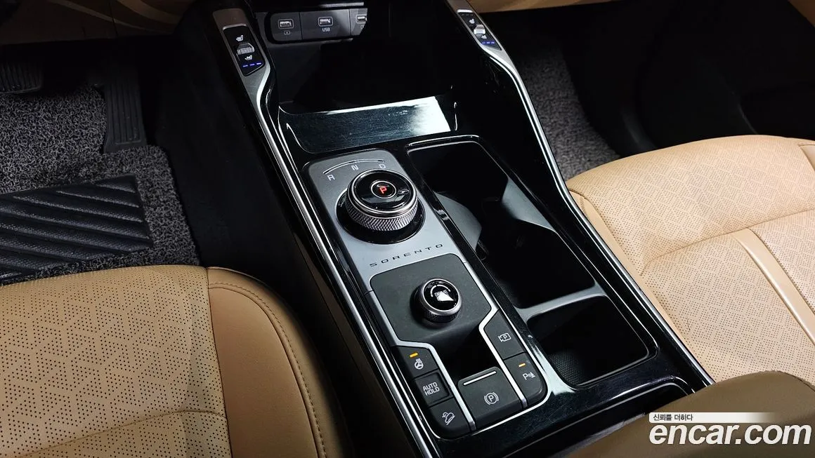 Kia Sorento — фото 9