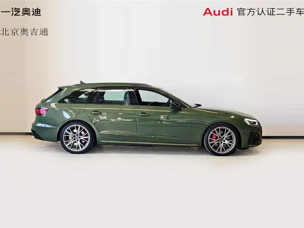 Audi S4 2024 из CN, фото 8