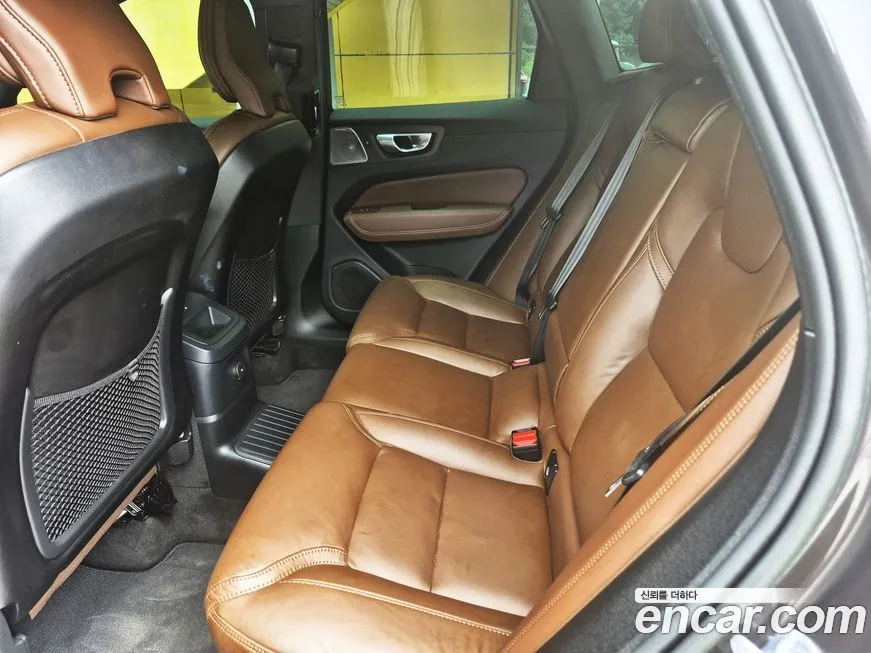 Volvo XC60 2023 из KR, фото 10