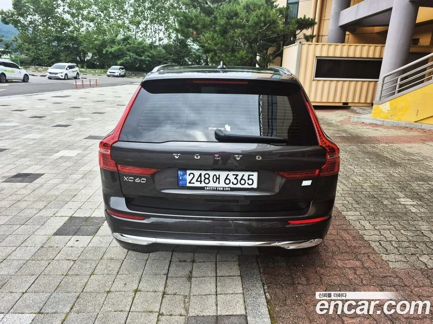Volvo XC60 2023 из KR, фото 4