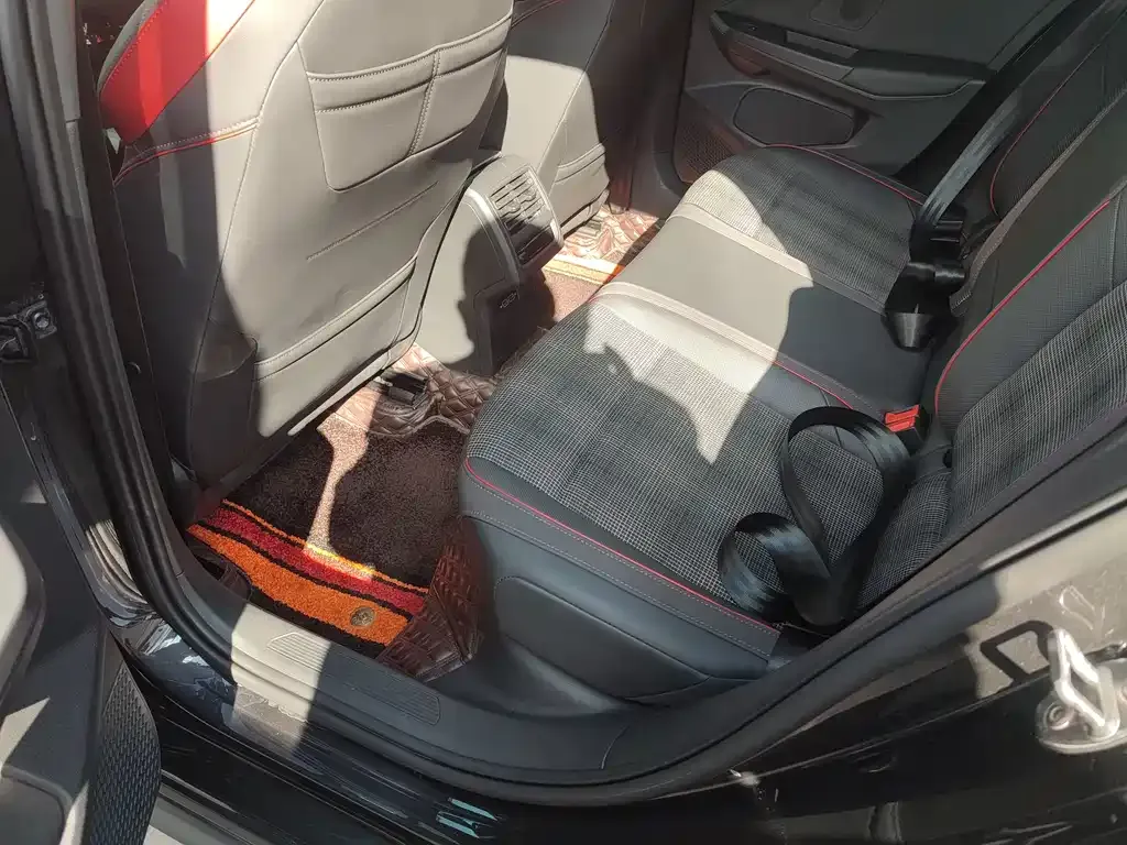 Volkswagen Golf GTI 2022 из CN, фото 6