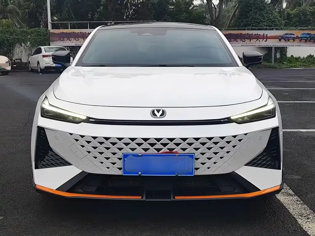 Changan UNI-V 2024 из CN, фото 2