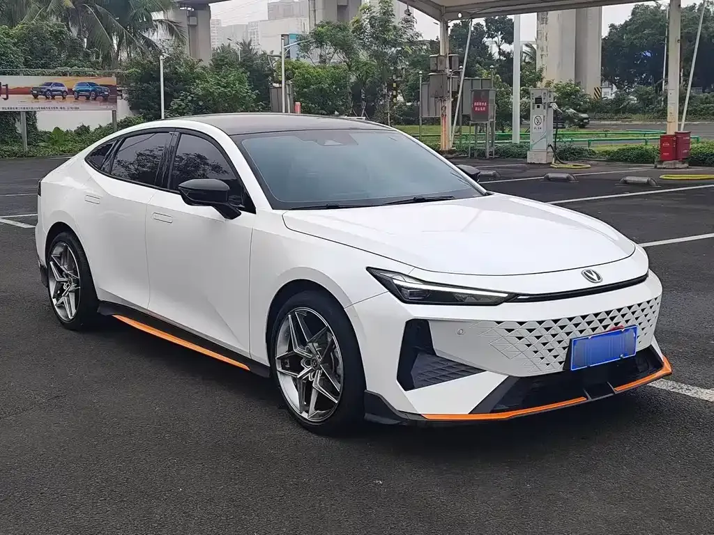 Changan UNI-V 2024 из CN, фото 3