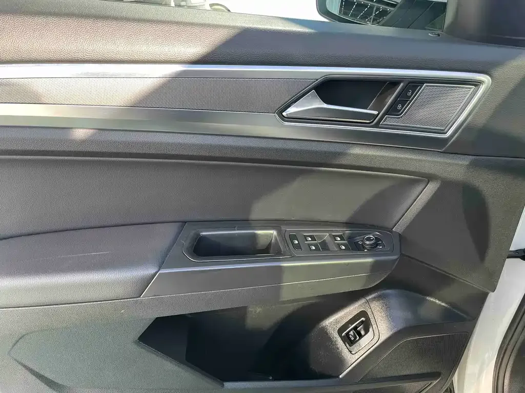 Volkswagen Teramont 2021 из CN, фото 8