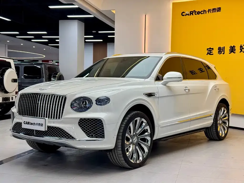 Bentley Bentayga 2024 из CN, фото 1