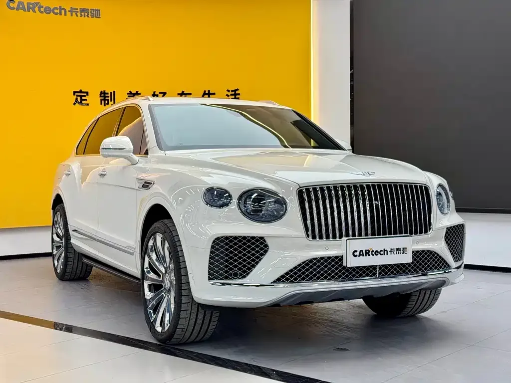 Bentley Bentayga 2024 из CN, фото 3