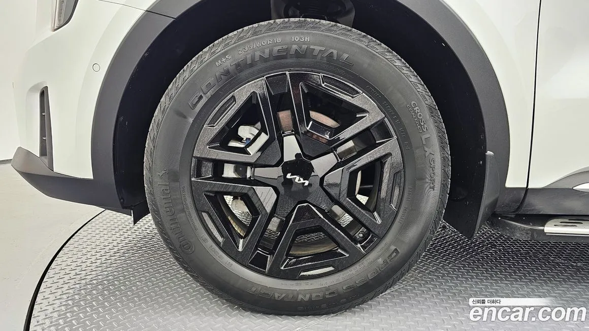 Kia Sorento — фото 5